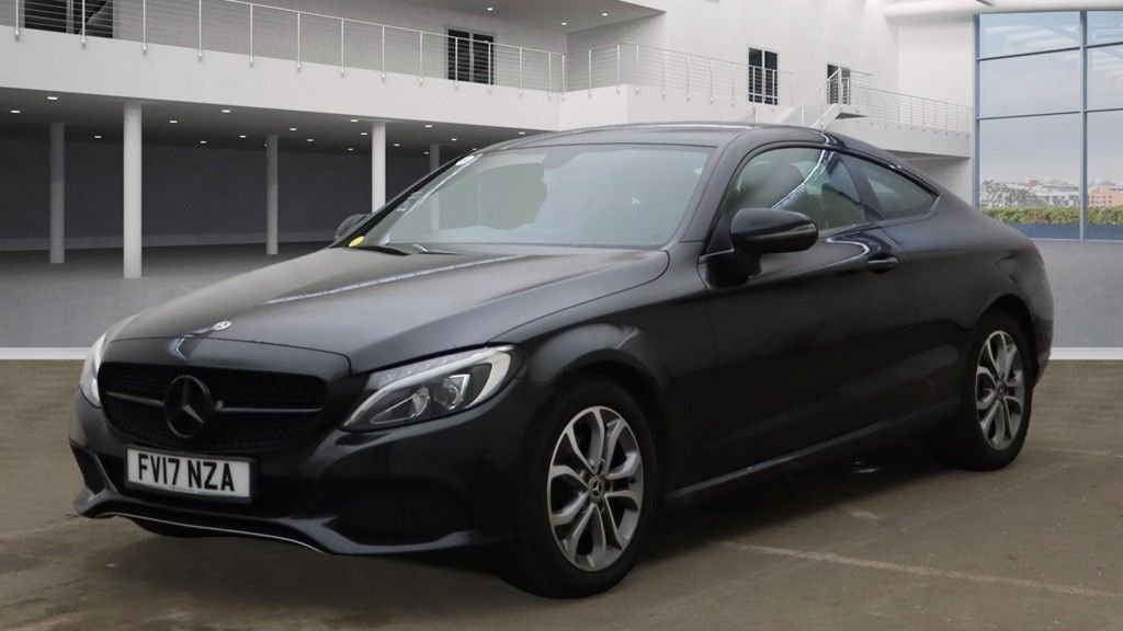 Used Mercedes-Benz C Class 2017 for sale - 76439426: Photo 2