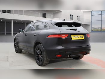 Used Jaguar F-Pace 2019 for sale - 77614197: Photo