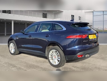 Used Jaguar F-Pace 2018 for sale - 76520582: Photo