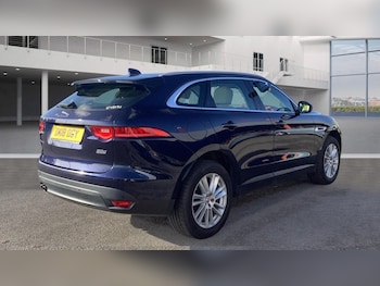 Used Jaguar F-Pace 2018 for sale - 76520582: Photo