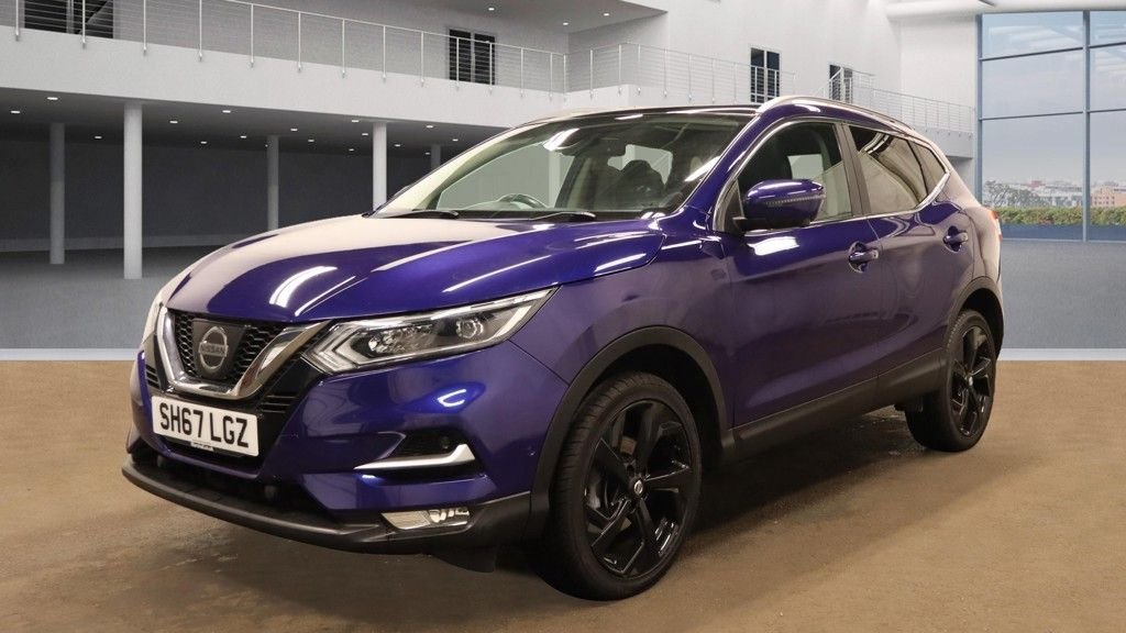 Used Nissan Qashqai 2017 for sale - 76454408: Photo 2