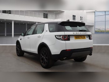 Used Land Rover Discovery Sport 2017 for sale - 76245240: Photo