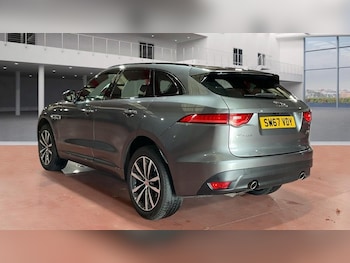 Used Jaguar F-Pace 2017 for sale - 76470403: Photo