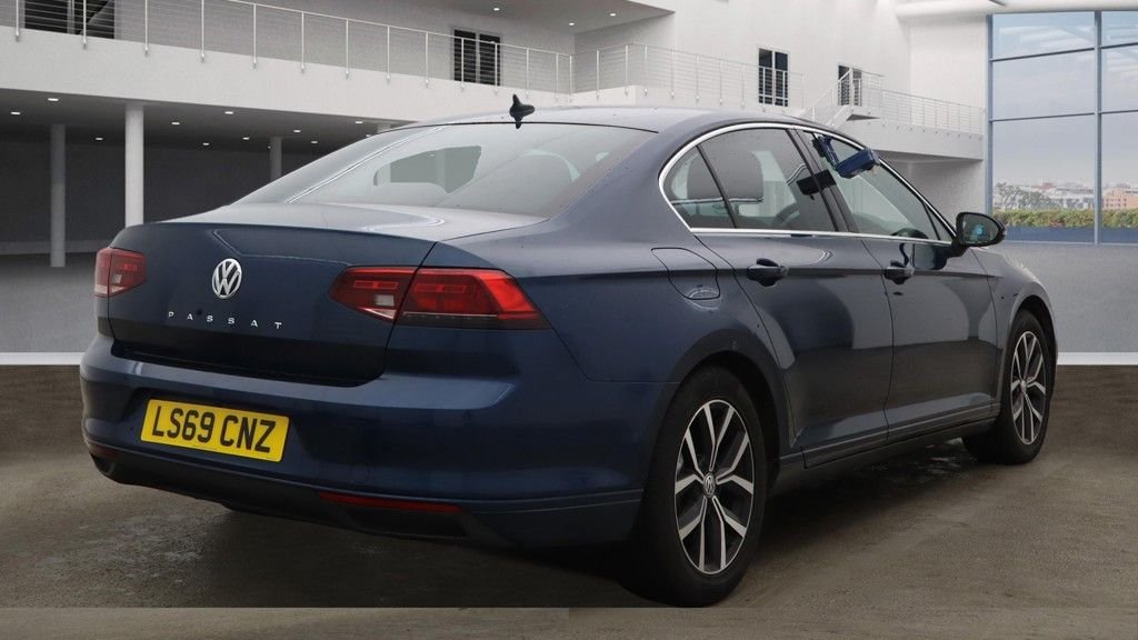 Used Volkswagen Passat 2019 for sale - 76482488: Photo 4