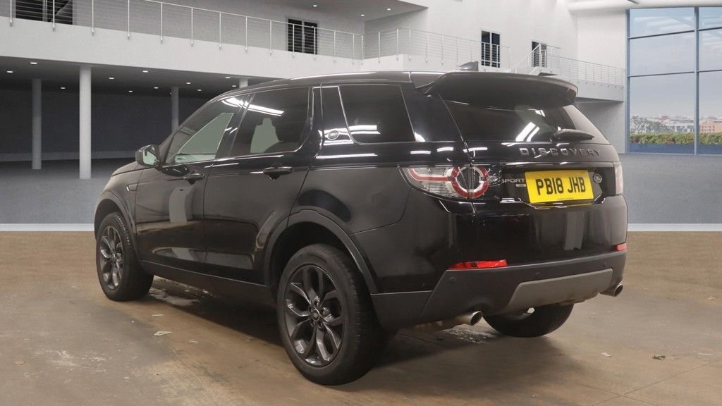 Used Land Rover Discovery Sport 2018 for sale - 76745081: Photo 3