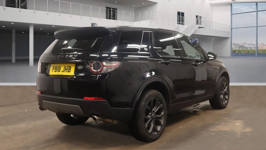 Used Land Rover Discovery Sport 2018 for sale - 76745081: Photo 4