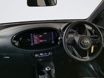 Used Toyota Aygo X 2023 for sale - 78401387: Photo
