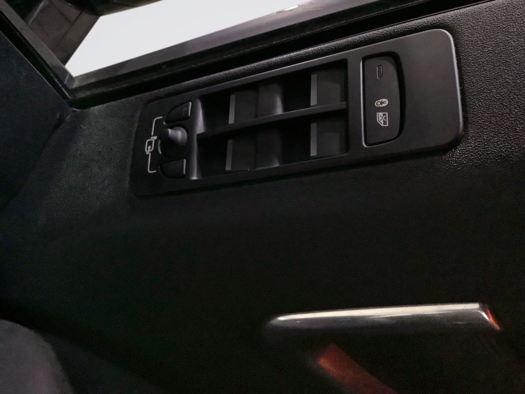 Used Land Rover Discovery Sport 2019 for sale - 76333450: Photo 27