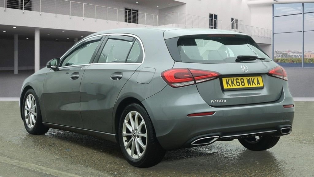 Used Mercedes-Benz A-Class 2019 for sale - 77952817: Photo 3