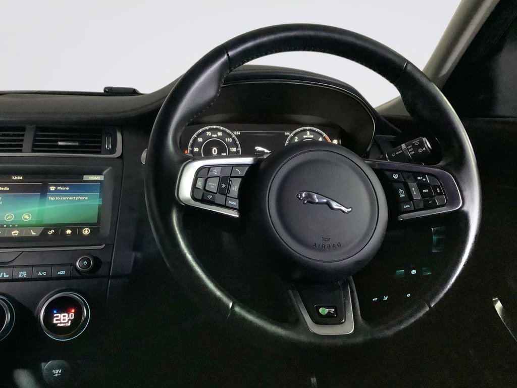 Used Jaguar E-Pace 2019 for sale - 76454260: Photo 15