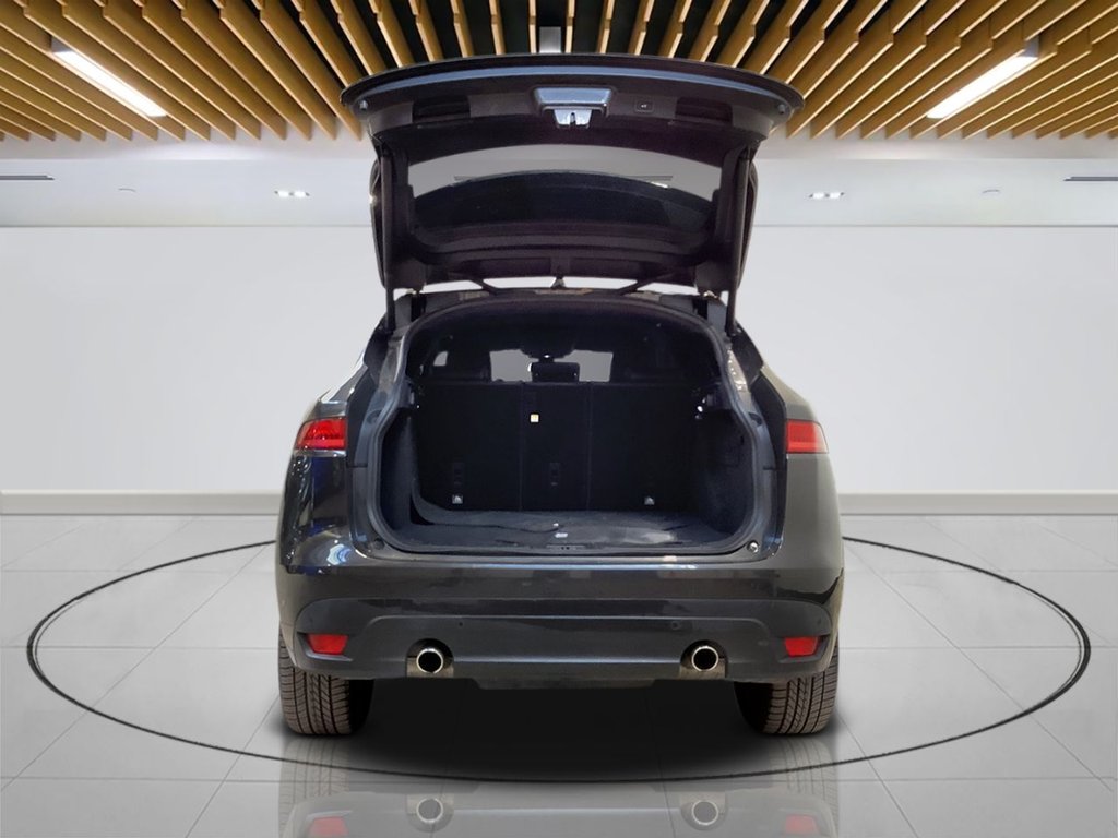 Used Jaguar F-Pace 2018 for sale - 77771045: Photo 9