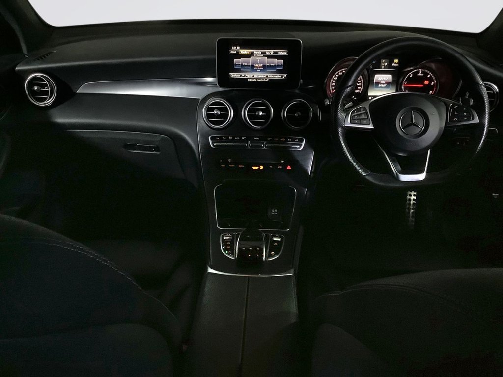 Used Mercedes-Benz GLC 2017 for sale - 77680496: Photo 3