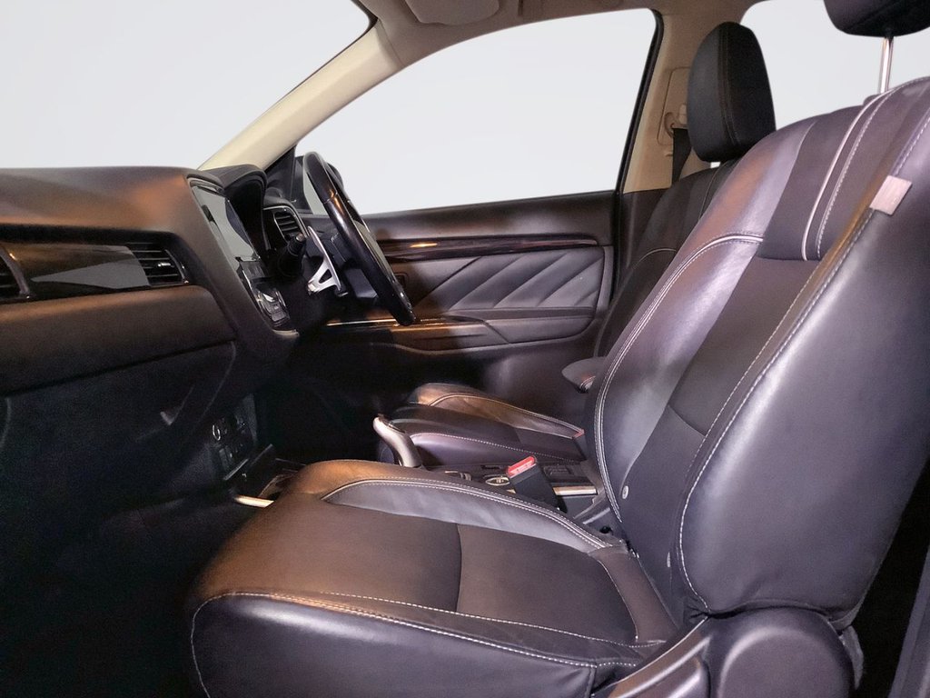 Used Mitsubishi Outlander 2018 for sale - 77451441: Photo 12