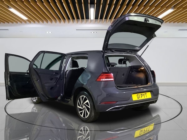 Used Volkswagen Golf 2019 for sale - 76322916: Photo 10