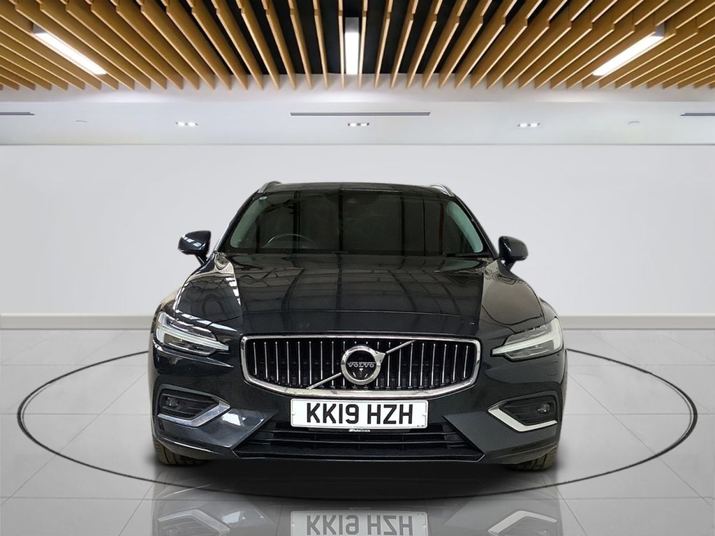 Used Volvo V60 2019 for sale - 77764654: Photo 2