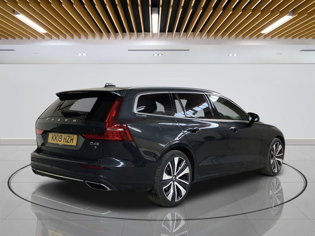 Used Volvo V60 2019 for sale - 77764654: Photo 8