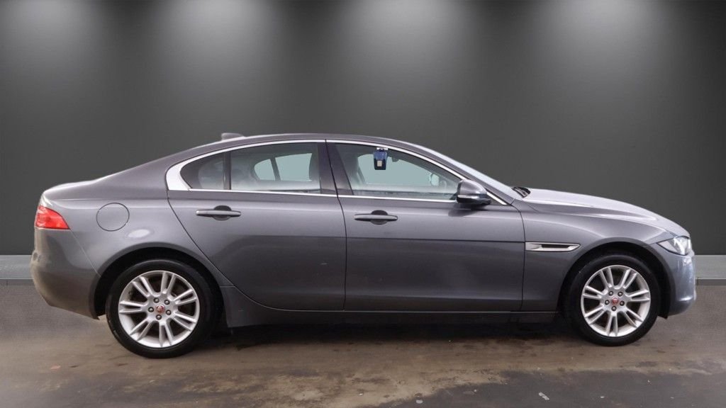 Used Jaguar XE 2019 for sale - 78153965: Photo 5