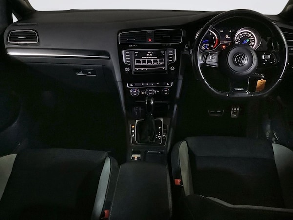 Used Volkswagen Golf 2016 for sale - 76303625: Photo 3