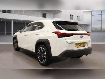 Used Lexus UX 2021 for sale - 76273989: Photo
