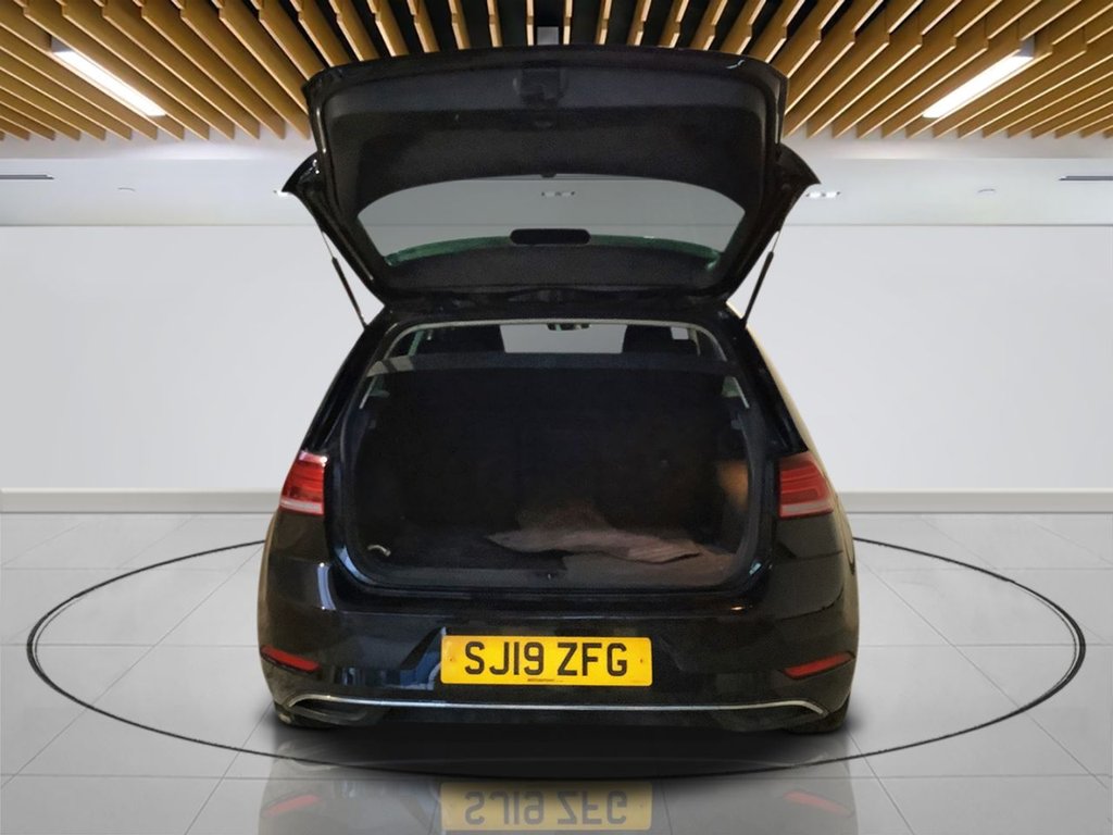 Used Volkswagen Golf 2019 for sale - 77263128: Photo 10