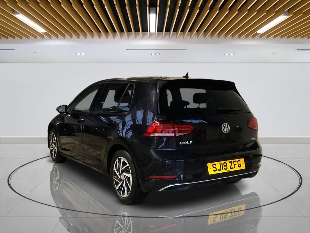 Used Volkswagen Golf 2019 for sale - 77263128: Photo 6