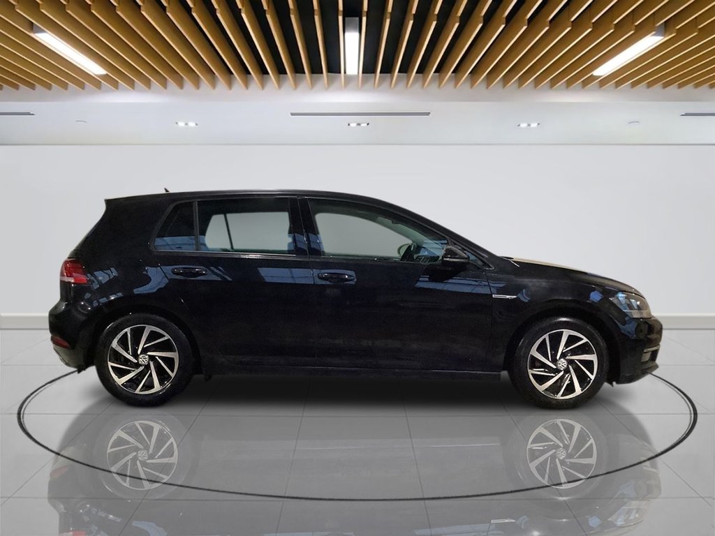 Used Volkswagen Golf 2019 for sale - 77263128: Photo 8