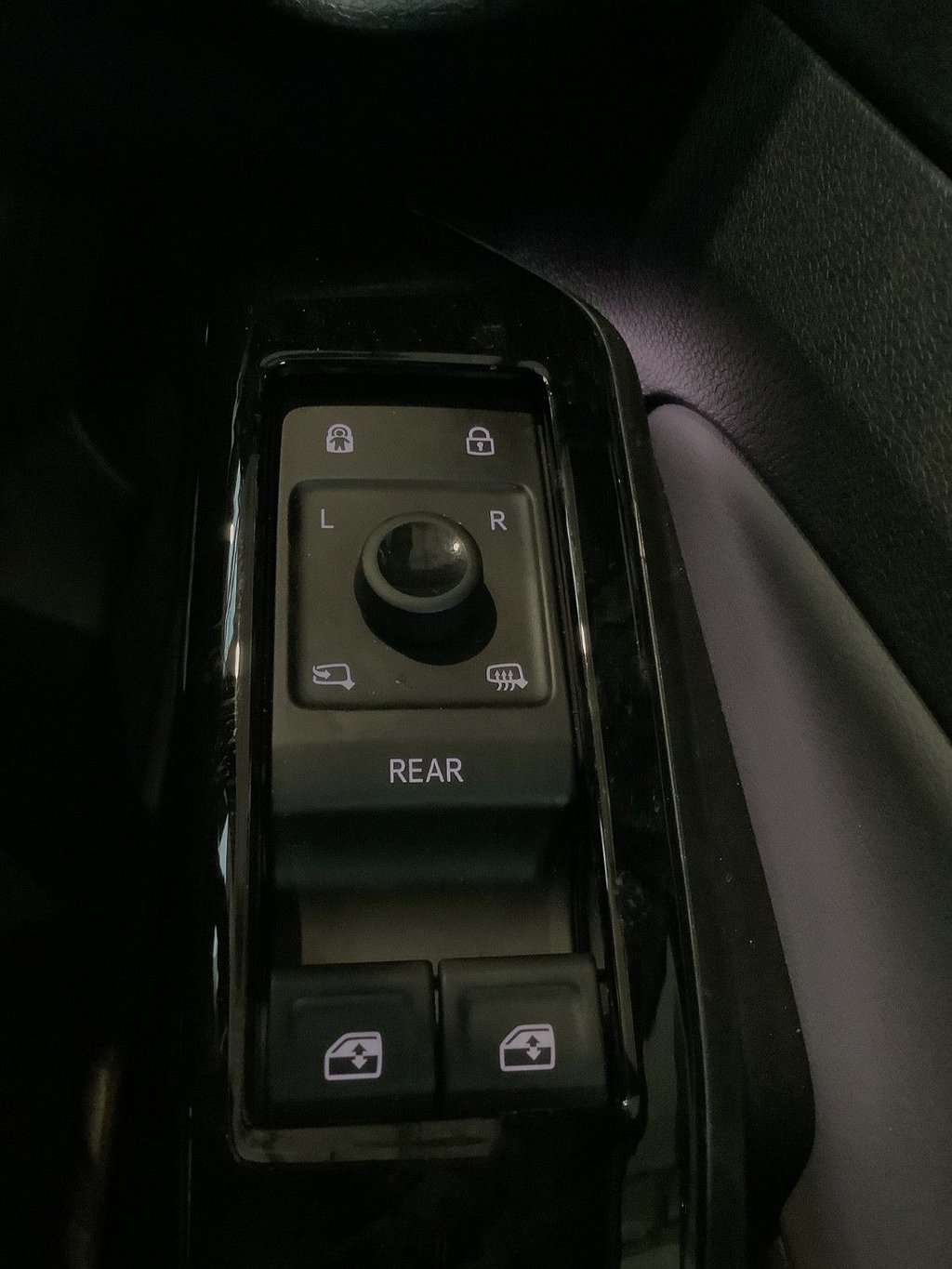 Used Volkswagen ID.4 2023 for sale - 77806309: Photo 25