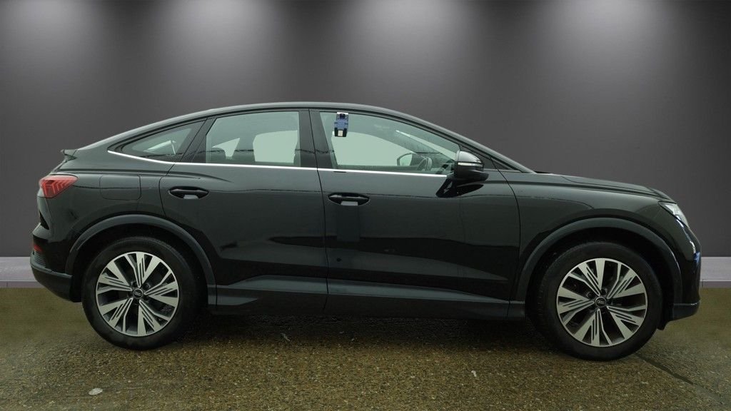 Used Audi Q4 e-tron 2022 for sale - 78097057: Photo 5