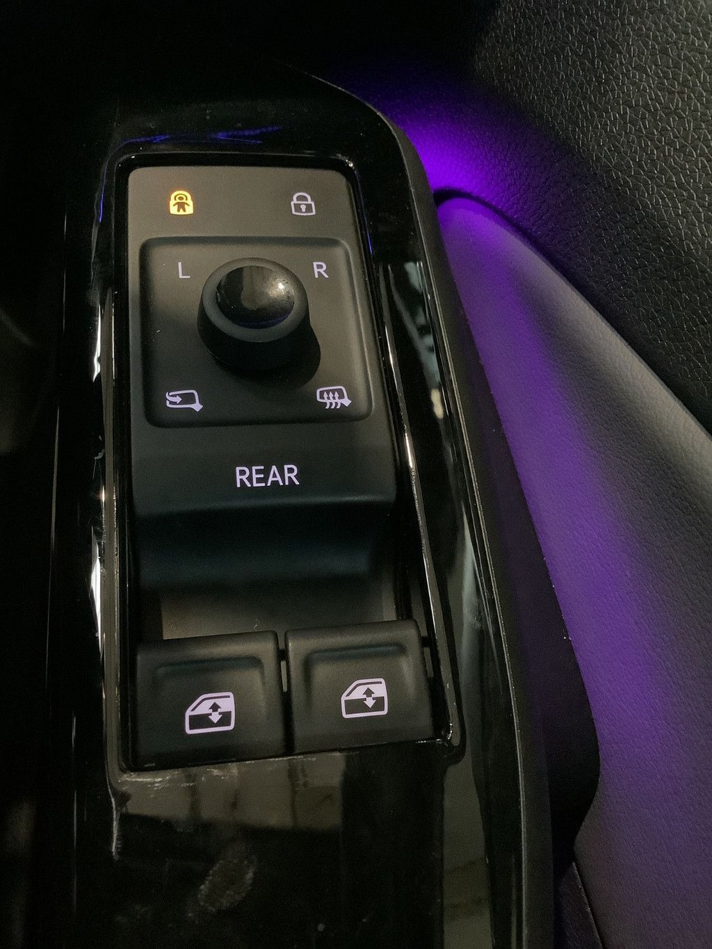 Used Volkswagen ID.4 2022 for sale - 77539504: Photo 28