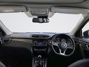 Used Nissan Qashqai 2018 for sale - 78682603: Photo