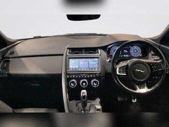 Used Jaguar E-Pace 2020 for sale - 77571896: Photo