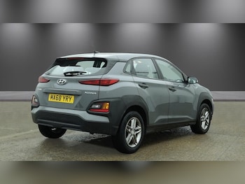 Used Hyundai KONA 2018 for sale - 78672608: Photo