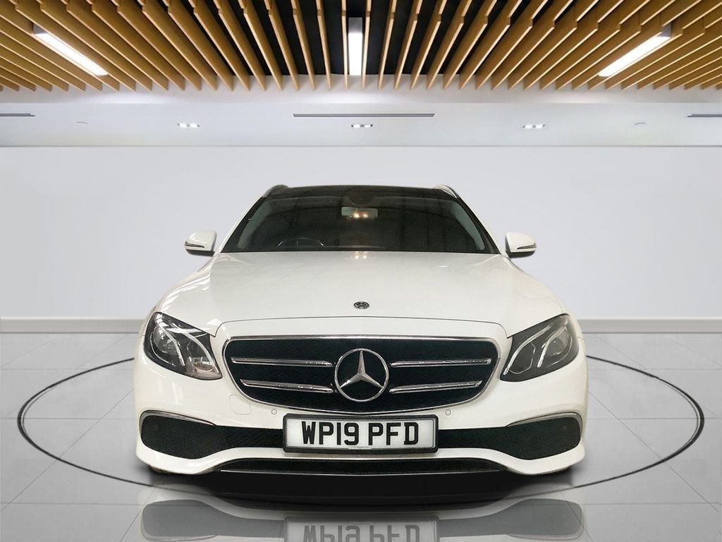 Used Mercedes-Benz E Class 2019 for sale - 77794979: Photo 2