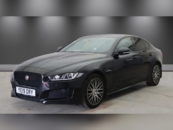 Used Jaguar XE 2019 for sale - 79322812: Photo
