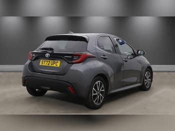 Used Toyota Yaris 2023 for sale - 79632149: Photo