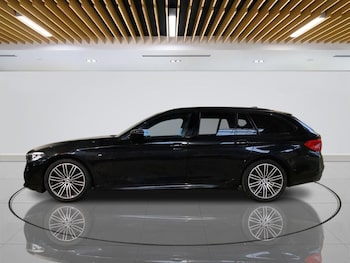 Used BMW 5 Series 2018 for sale - 77560515: Photo