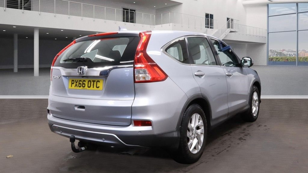 Used Honda CR-V 2016 for sale - 76400485: Photo 4