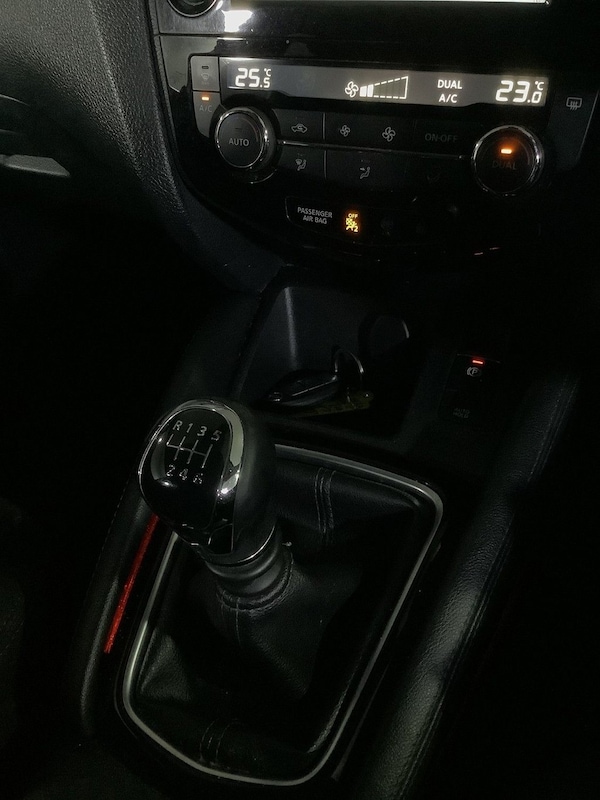 Used Nissan Qashqai 2018 for sale - 76345384: Photo 24