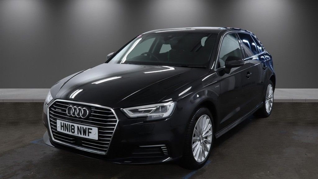 Used Audi A3 2018 for sale - 78022028: Photo 2