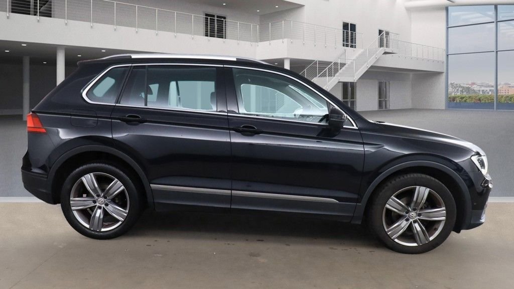 Used Volkswagen Tiguan 2019 for sale - 76389847: Photo 5