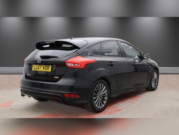 Used Ford Focus 2017 for sale - 78293360: Photo