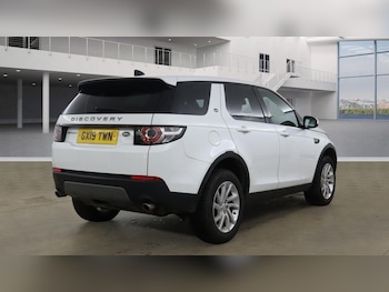 Used Land Rover Discovery Sport 2019 for sale - 76439392: Photo