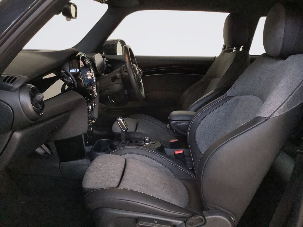 Used MINI Hatch 2022 for sale - 77904700: Photo 12