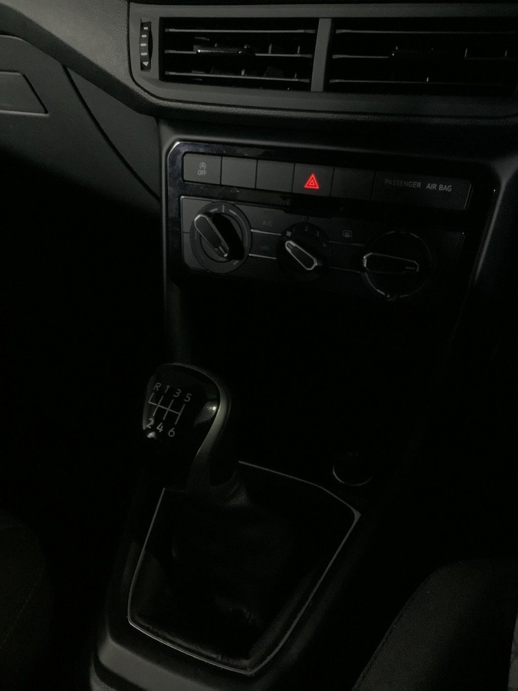 Used Volkswagen T-Cross 2021 for sale - 76367412: Photo 24