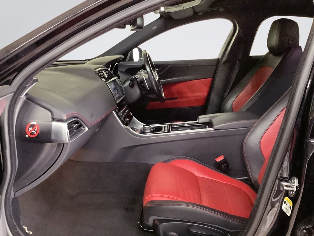 Used Jaguar XE 2017 for sale - 77927238: Photo 12