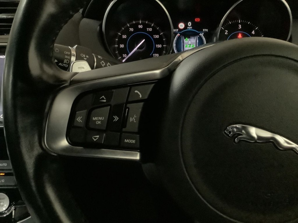 Used Jaguar XE 2017 for sale - 77927238: Photo 17