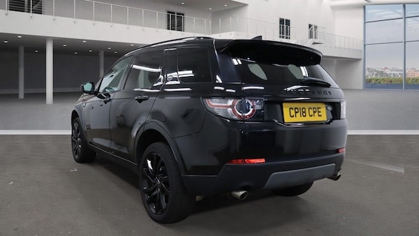 Used Land Rover Discovery Sport 2018 for sale - 76223709: Photo 3