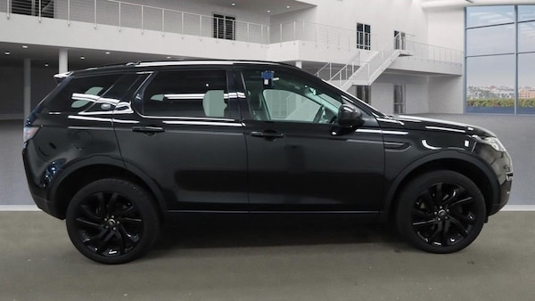 Used Land Rover Discovery Sport 2018 for sale - 76223709: Photo 5