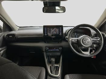 Used Toyota Yaris 2024 for sale - 79598286: Photo