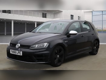 Used Volkswagen Golf 2016 for sale - 76430292: Photo